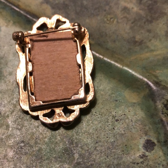 EUC pins - Picture 2 of 5